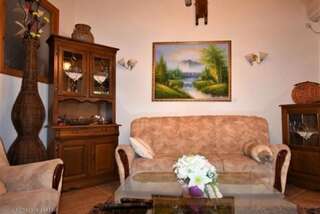Гостевой дом Villa Liudmila Крашичи Улучшенный семейный номер-13
